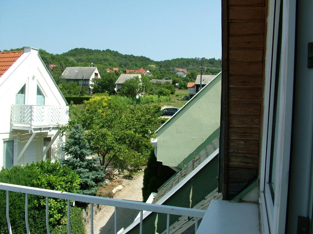 Hôtel Zoldhaz Bio Panzio à Gyenesdiás Chambre photo