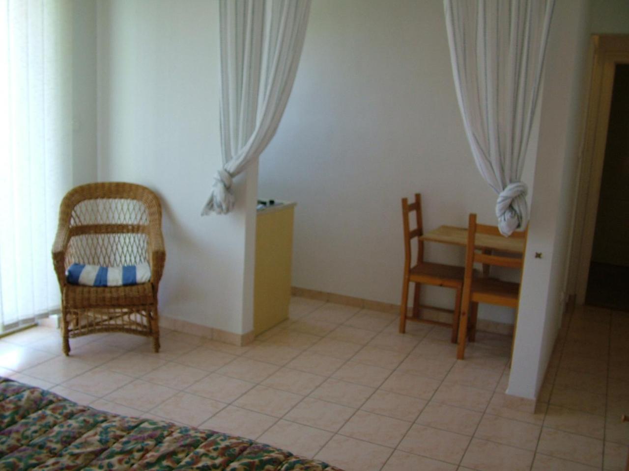 Hôtel Zoldhaz Bio Panzio à Gyenesdiás Extérieur photo